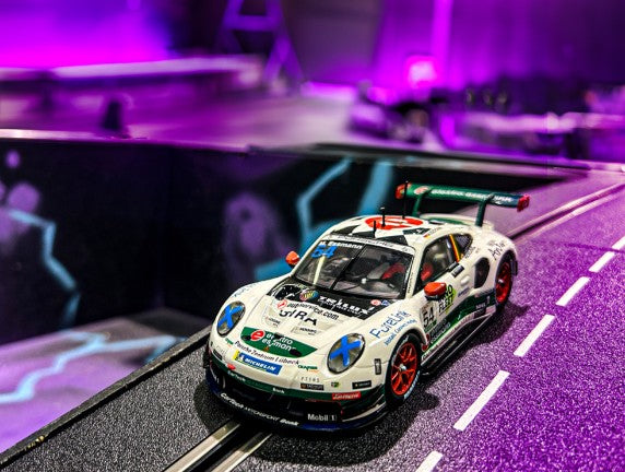 Carrera Digital 132, Porsche 911 "CarTech Motorsport Bonk, M. Essmann, No.54"