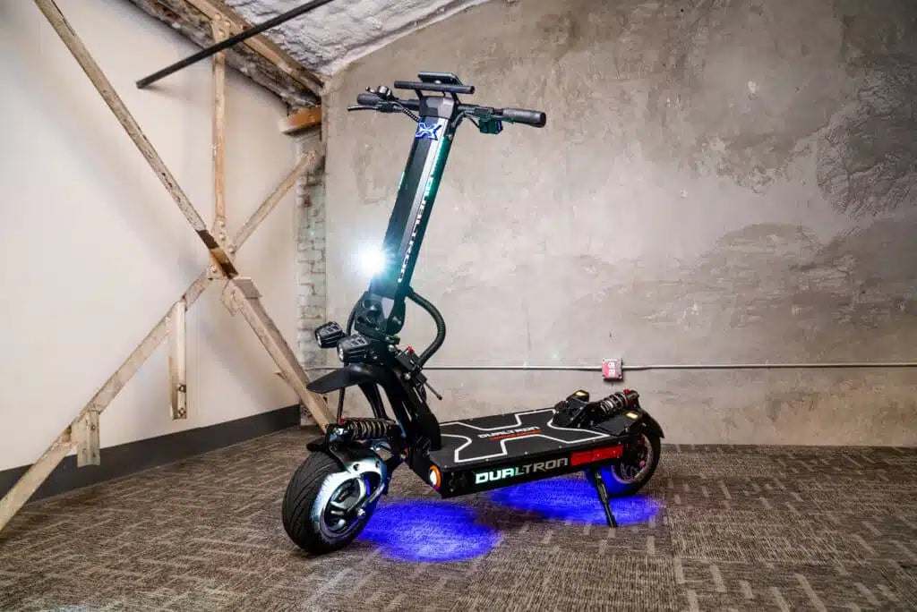 Dualtron, X Limited, Trottinette Électrique (84 Volts) (60Ah) (2x2000 Watts) (2x6000 Watts Crête)