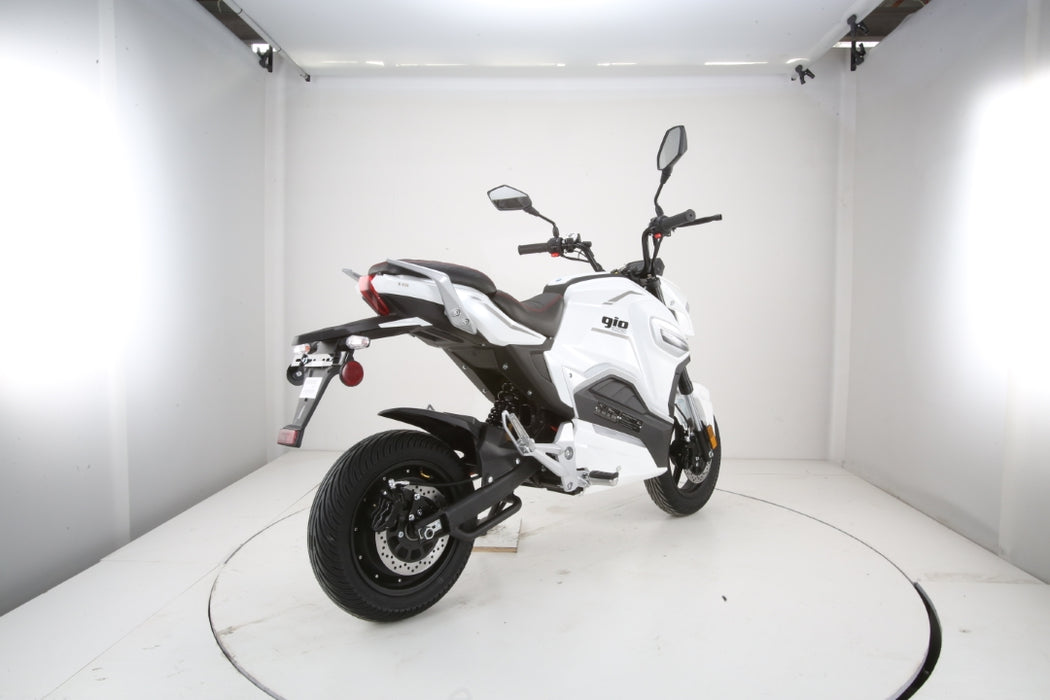 Gio G2000 GT, Electric Motorcycle (72 Volts) (2 Seats) 