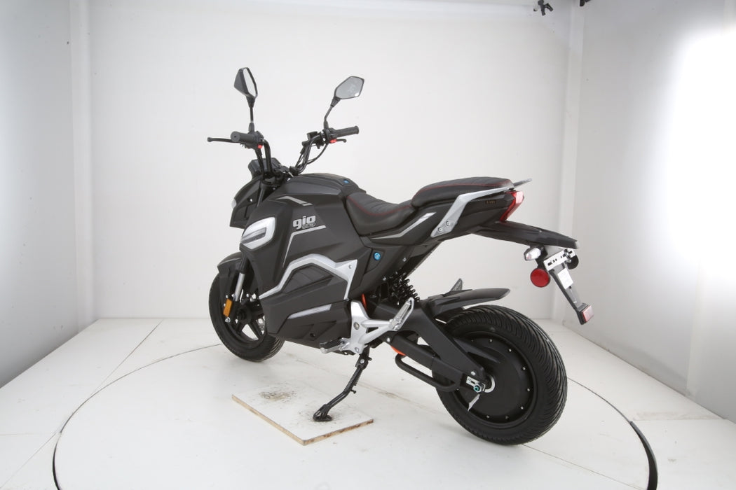Gio G2000 GT, Electric Motorcycle (72 Volts) (2 Seats) —