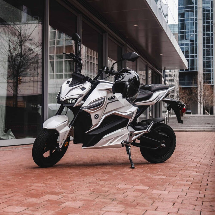 Gio G2000 GT, Electric Motorcycle (72 Volts) (2 Seats) 