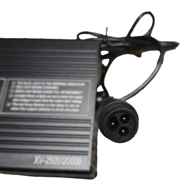 Chargeur (67V/6A) Lithium-Ion connecteur propriétaires Minimotors Male