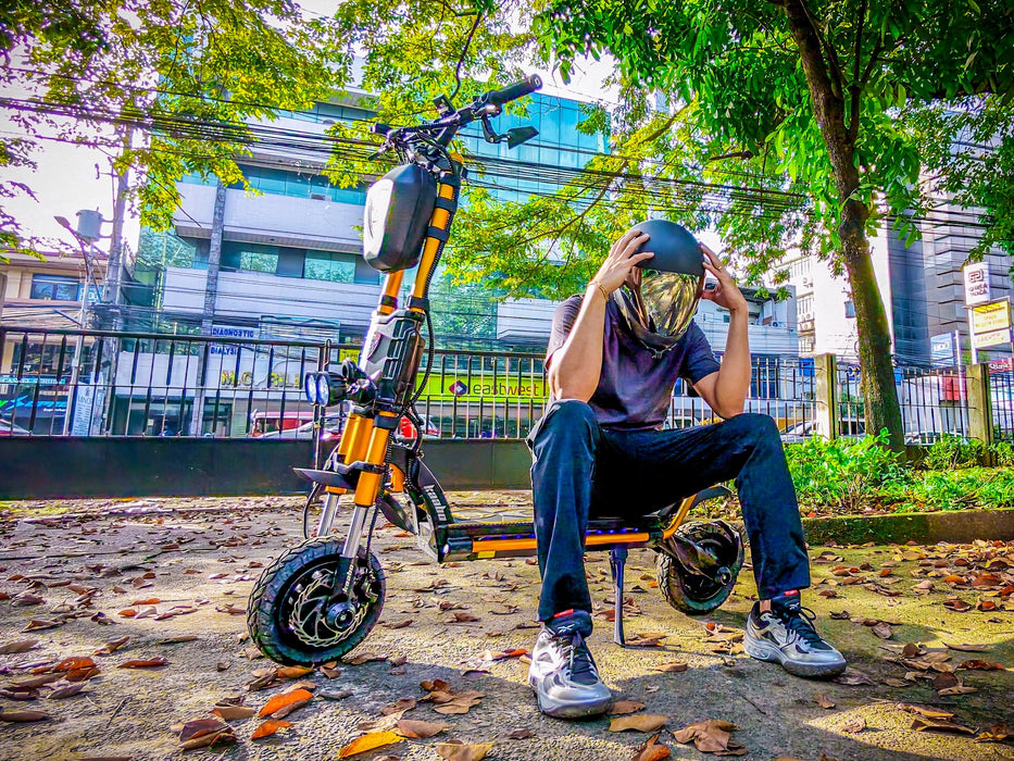 Kaabo, Wolf King GTR Max, Trottinette Électrique (72 Volts) (40Ah) (2x2000 Watts) (2x4200 Watts/Crête 8400 Watts)