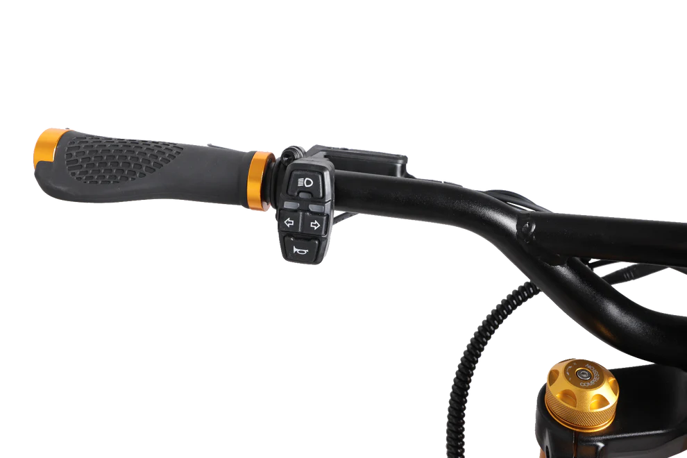 Kaabo, Wolf King GTR Max, Trottinette Électrique (72 Volts) (40Ah) (2x2000 Watts) (2x4200 Watts/Crête 8400 Watts)