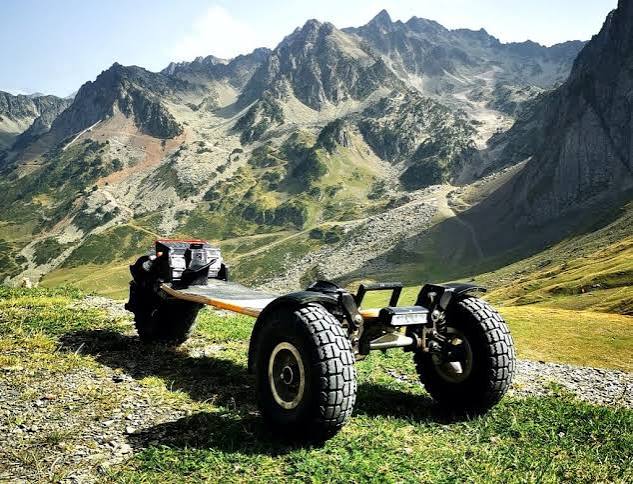 Stern Original, E-Board Électrique (3 Roues) (48 Volts) 15 Ah) (2000 Watts)