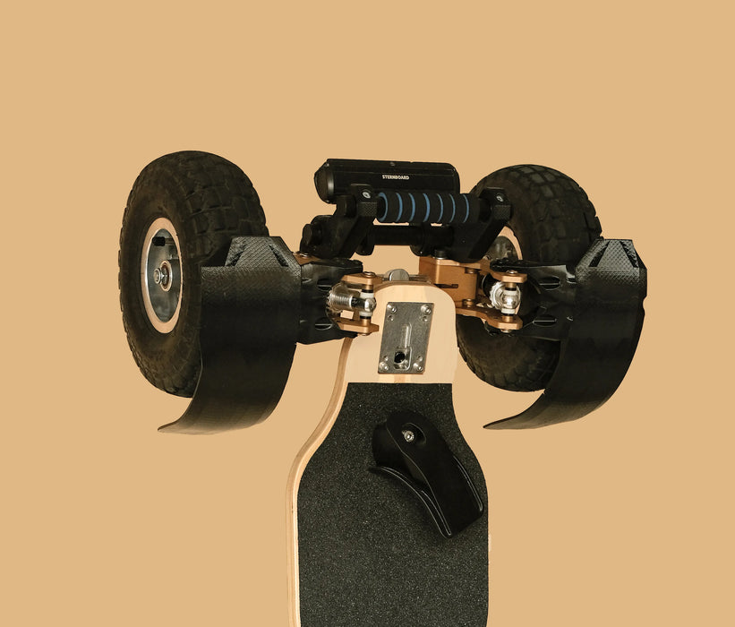 Stern Original, E-Board Électrique (3 Roues) (48 Volts) 15 Ah) (2000 Watts)